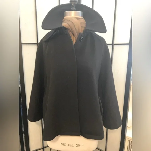 Uniqlo Very Black Wool Blend Short Cape Rare And Stylish Size L Fits M/L/XL - Picture 1 of 10